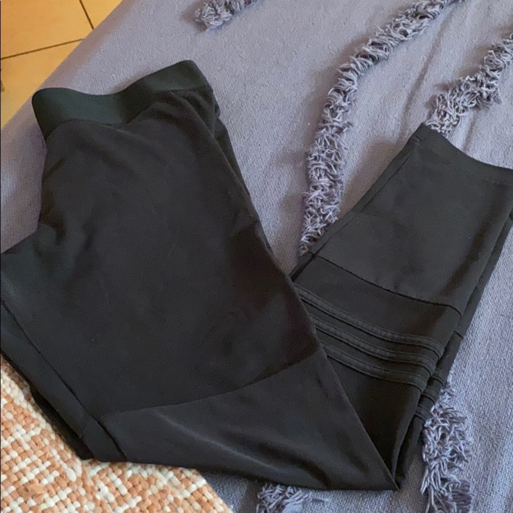 Adidas ankle legging